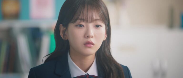 Head Over Heels (2025) Season 1 (2)